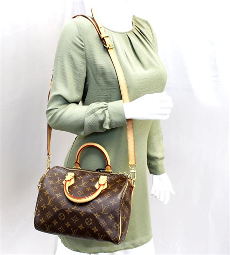 Products by Louis Vuitton: Speedy Bandoulière 25 Bag.